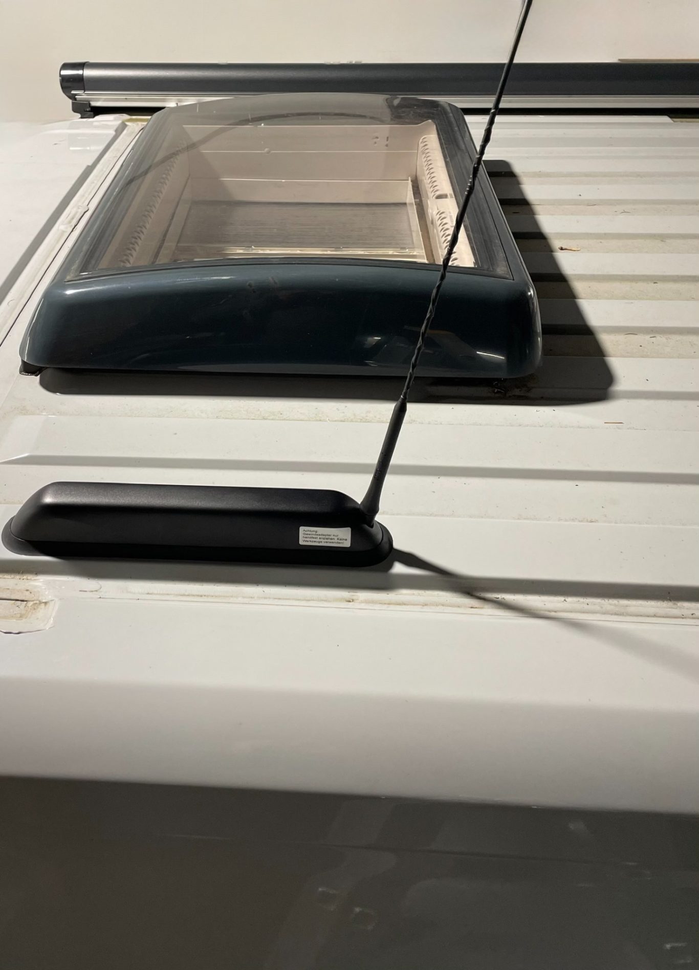 Dachantenne für den Teltonika Router auf einem Wohnmobil - Fiat Ducato Einbau